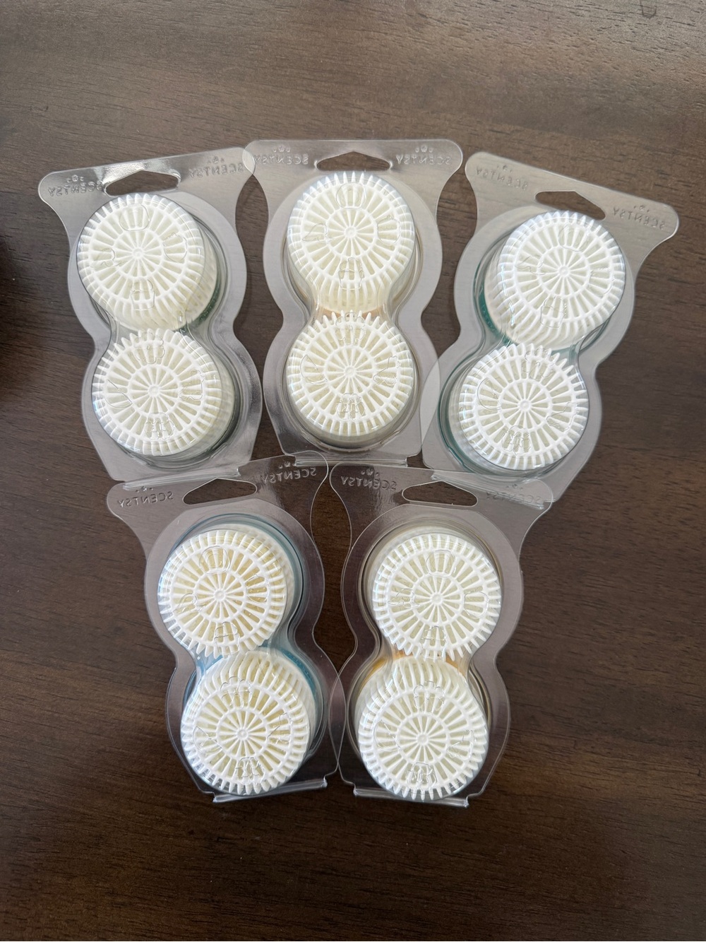 Scentsy Air, Scentsy Air Solo with 5 Scentsy Pod Packs - Picture 6 of 7